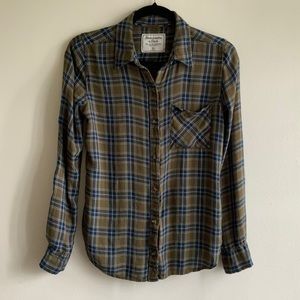 Abercrombie and Fitch Green Flannel Button Down